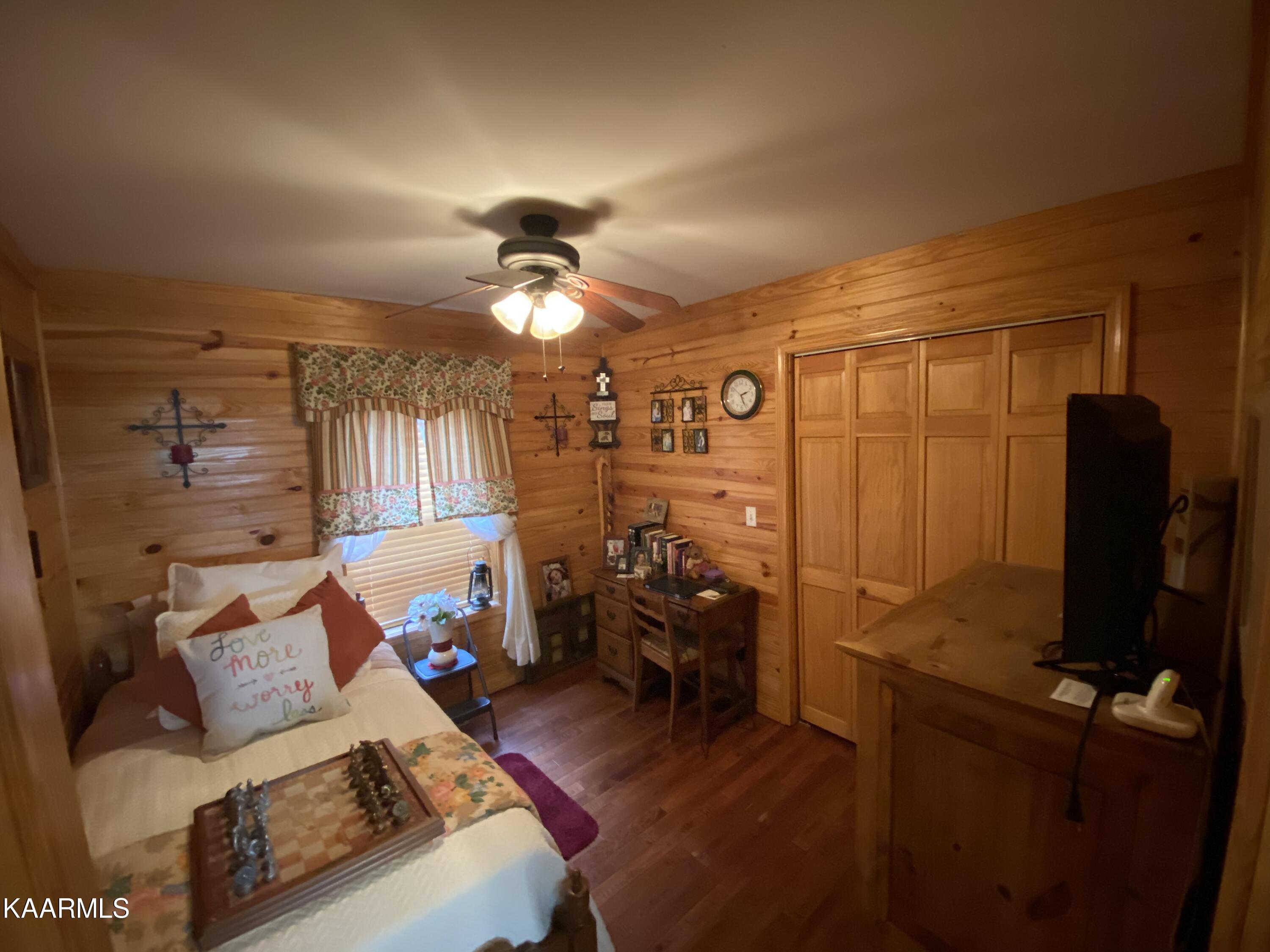 324 Cowan Lane Oneida, TN 37841 - Photo 46 of 55 CB5118B9-8DBA-49DC-902A-D5E2D3DEBBAB