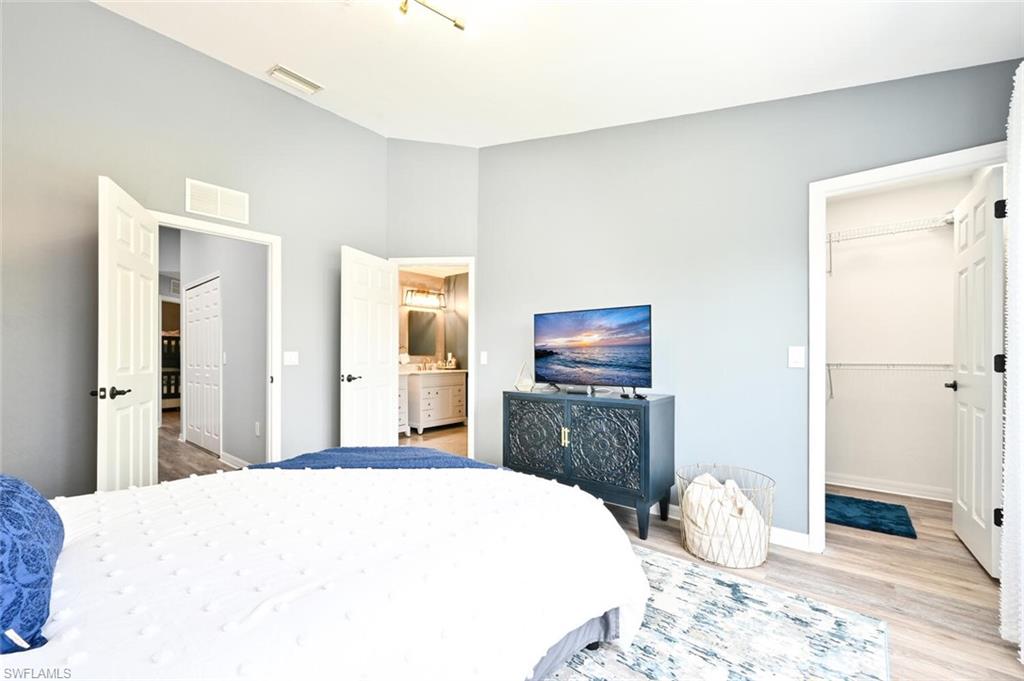 981 Hampton Circle, Unit 119 Naples, FL 34105 - Photo 14 of 30