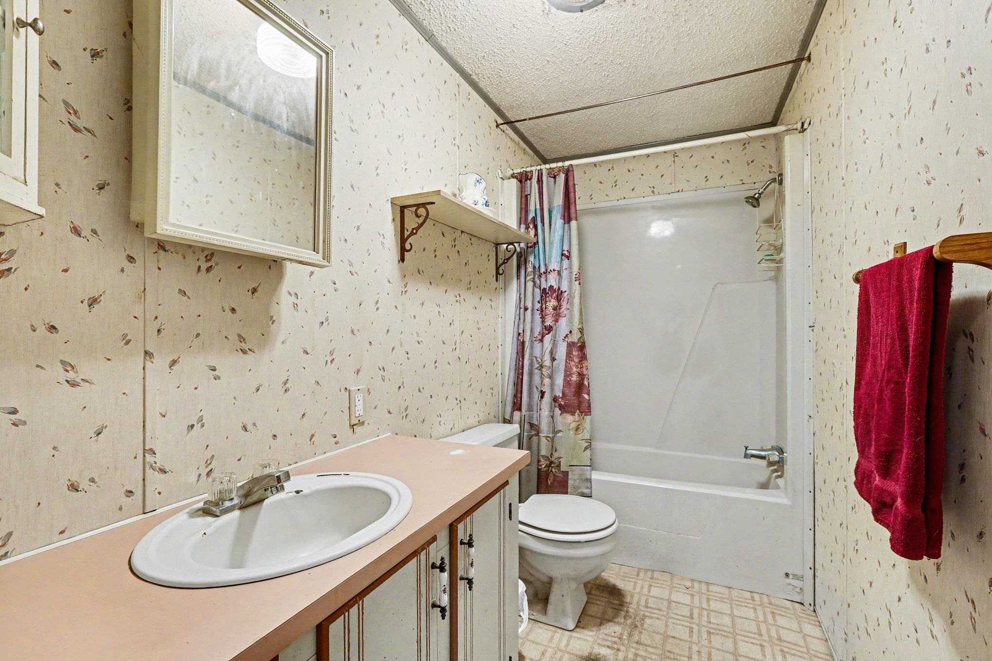 2652 Sawyer Road Traverse City, MI 49685 - Photo 18 of 23 Gallery Image 18