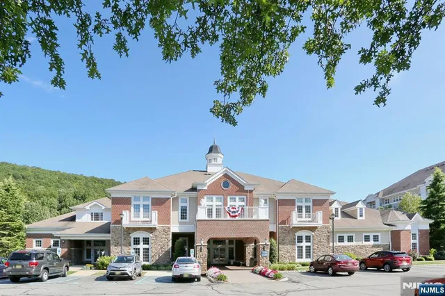 $439,900 | 10203 Warrens Way, Unit W/DEEDED GARAGE, Wanaque, NJ 07465