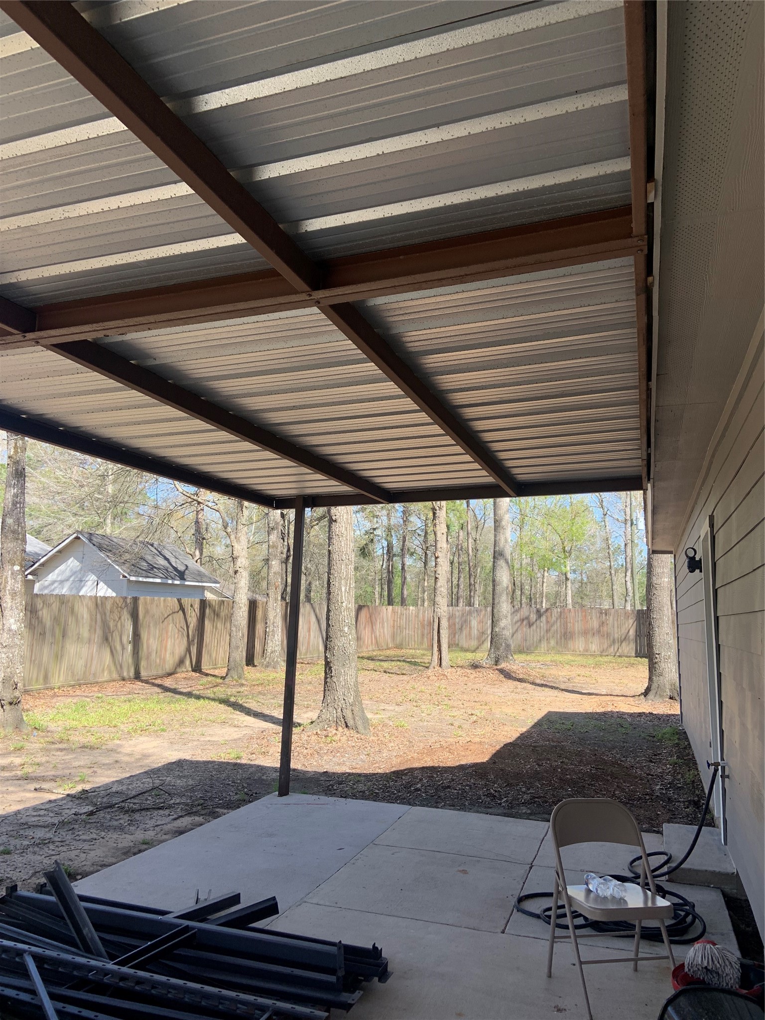 10978 Youpon Street Cleveland, TX 77328 - Photo 21 of 24 a view of an empty room and a window