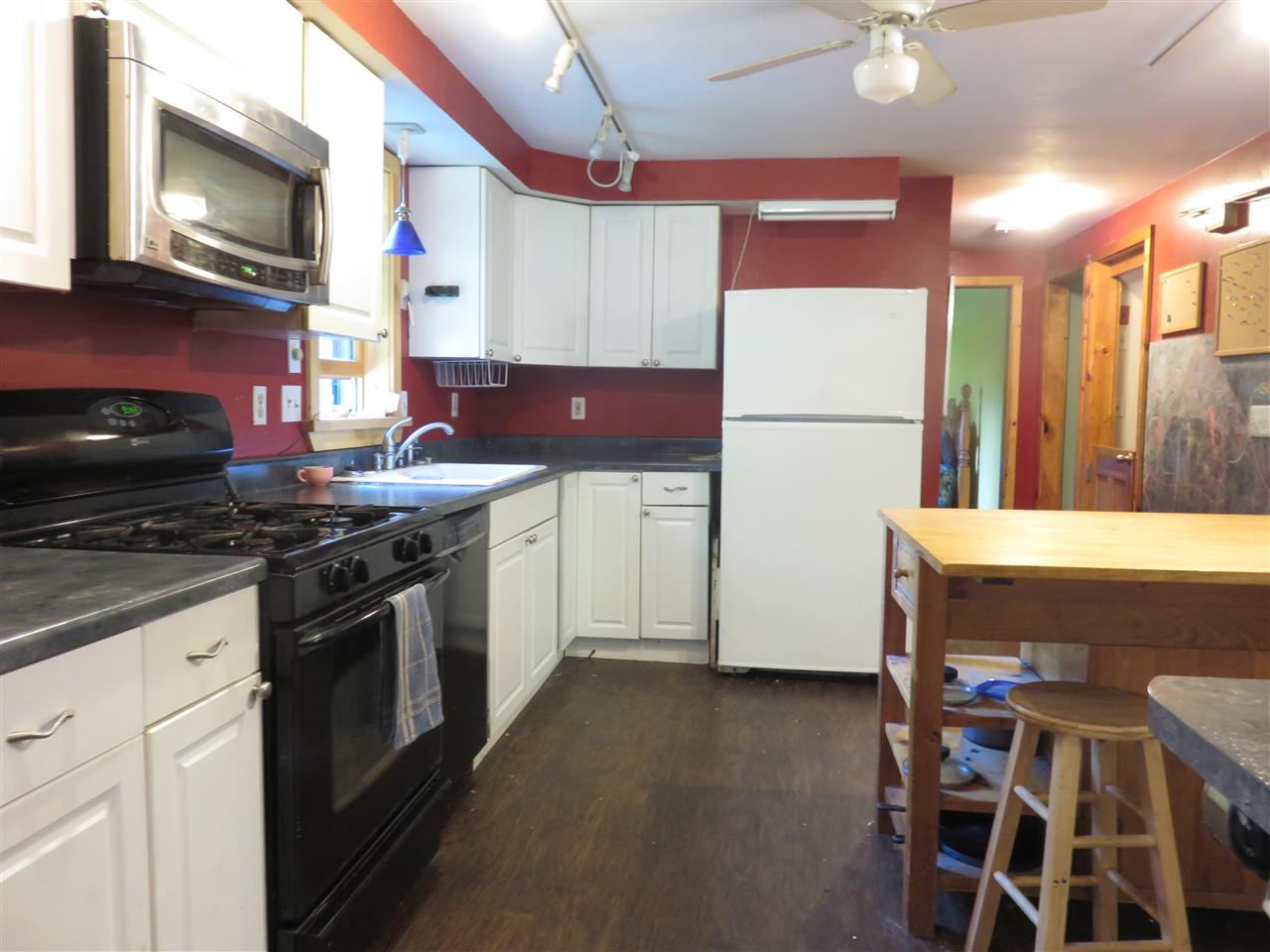 634 Black Brook Road Goffstown, NH 03045 - Photo 6 of 25 Gallery Image 6