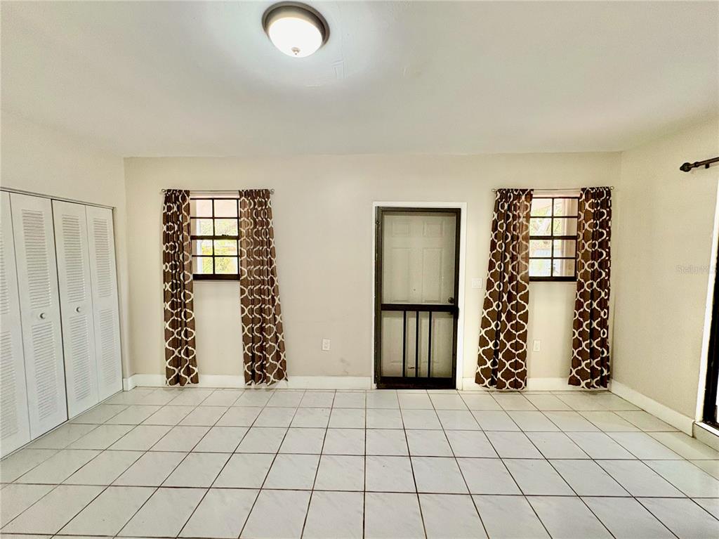 10774 Southwest 175th Terrace Miami, FL 33157 - Photo 13 of 55