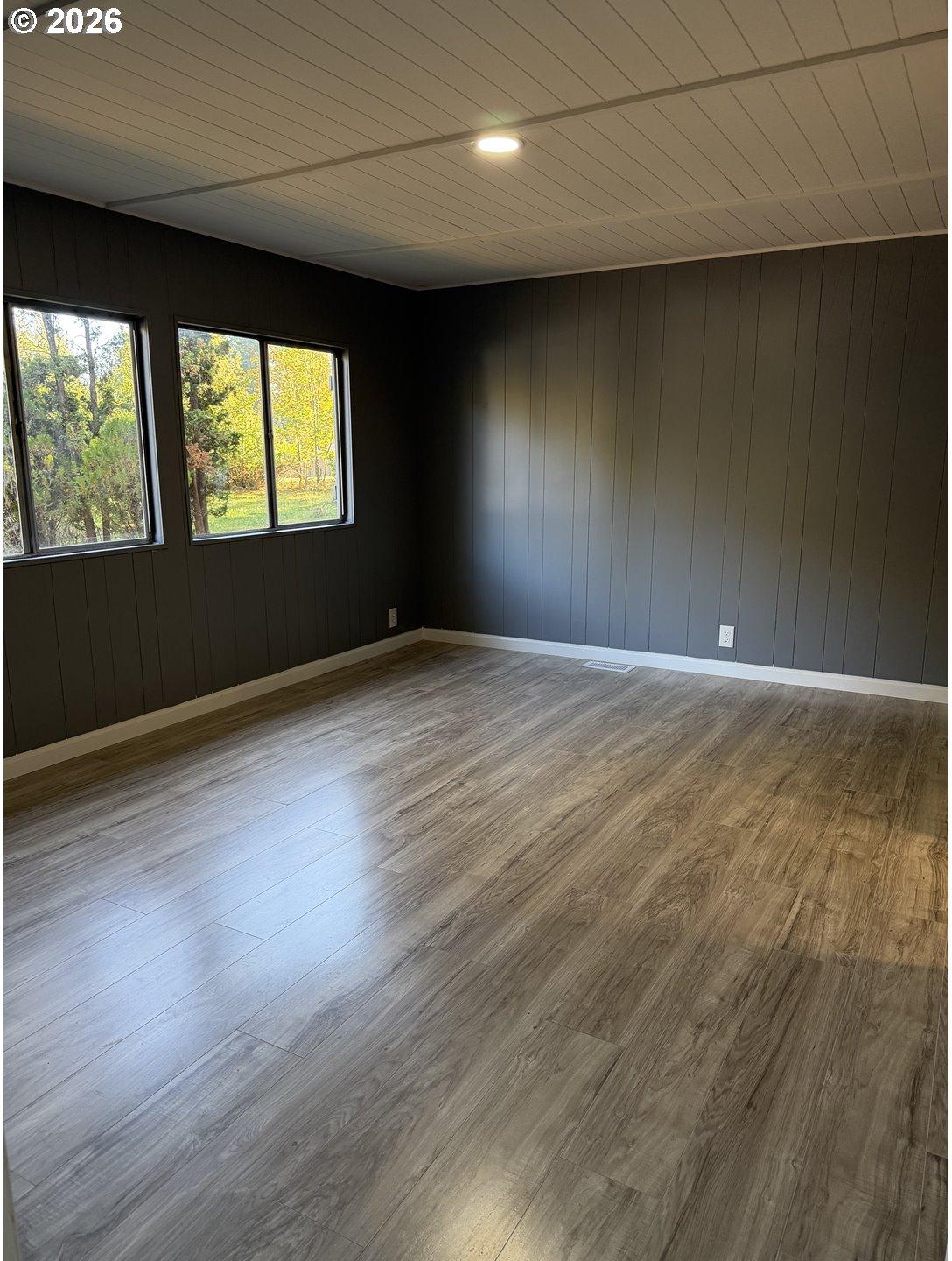 1105 Riverside Drive, Unit 3 Vernonia, OR 97064 - Photo 14 of 19 Bedroom, Owner's Suite