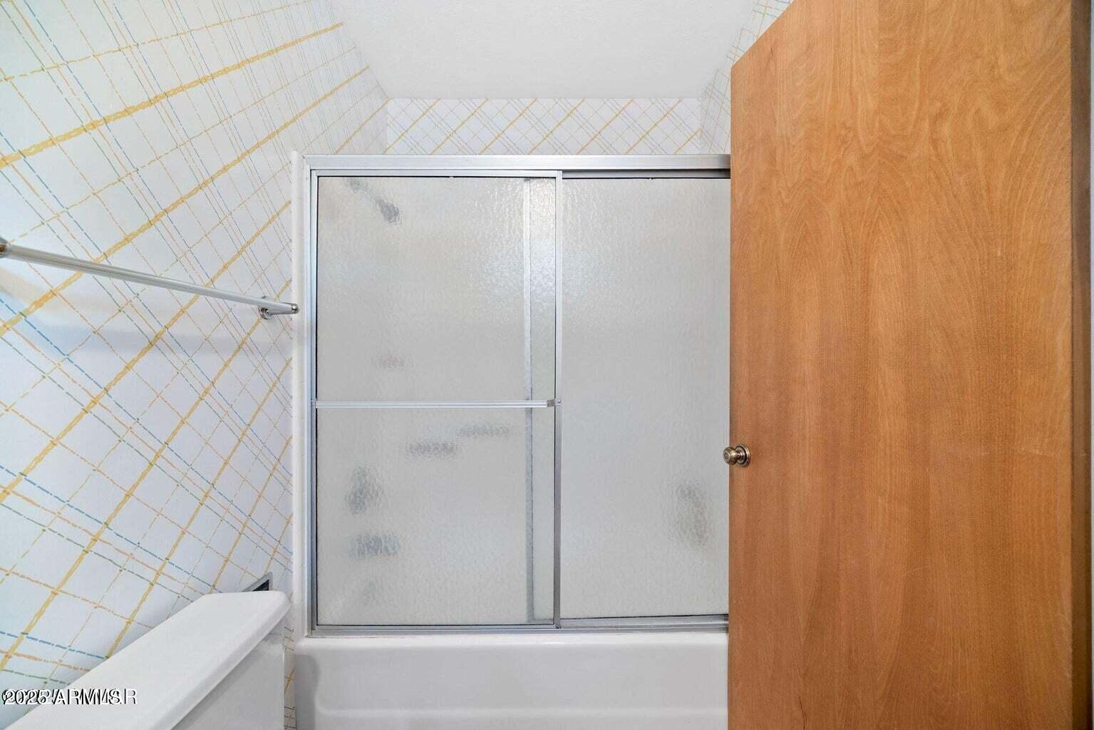 4 County Road 2089 Alpine, AZ 85920 - Photo 31 of 48 a bathroom with a shower