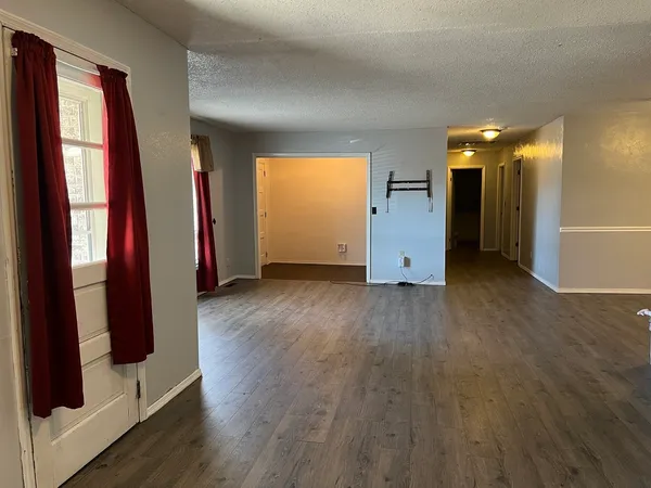 $240,000 | 103 Smith Drive, De Soto, IL 62924