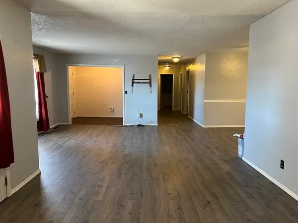 $240,000 | 103 Smith Drive, De Soto, IL 62924