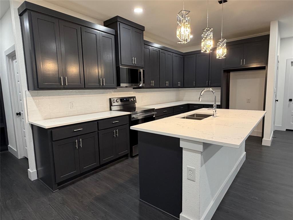 2091 Goodwyn Road Italy, TX 76651 - Photo 13 of 25