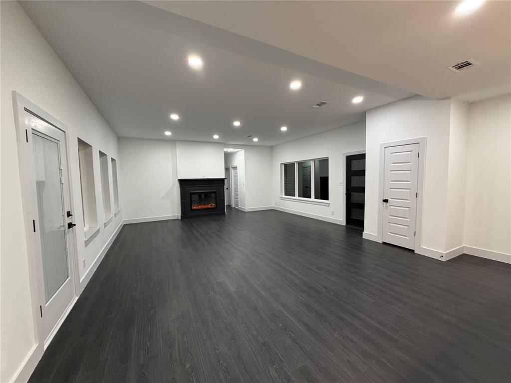 2091 Goodwyn Road Italy, TX 76651 - Photo 18 of 25