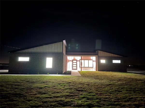 $495,000 | 2091 Goodwyn Road, Italy, TX 76651