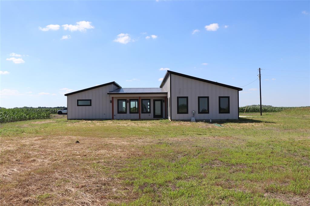2091 Goodwyn Road Italy, TX 76651 - Photo 5 of 28