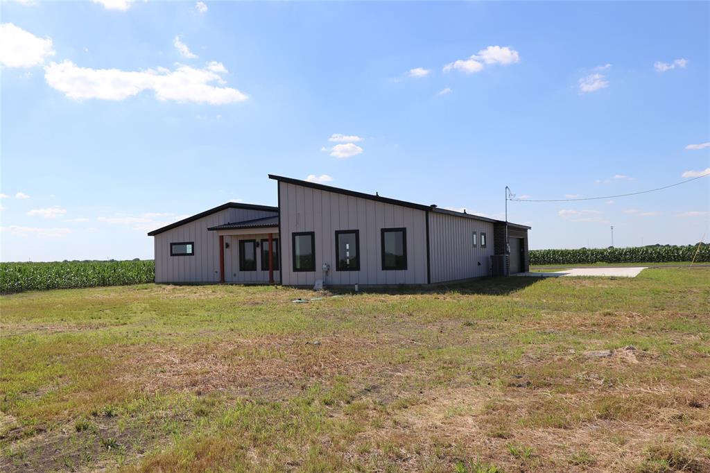2091 Goodwyn Road Italy, TX 76651 - Photo 6 of 28