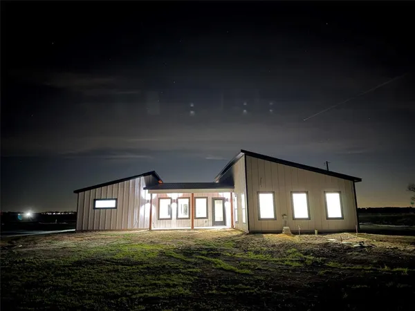 $495,000 | 2091 Goodwyn Road, Italy, TX 76651