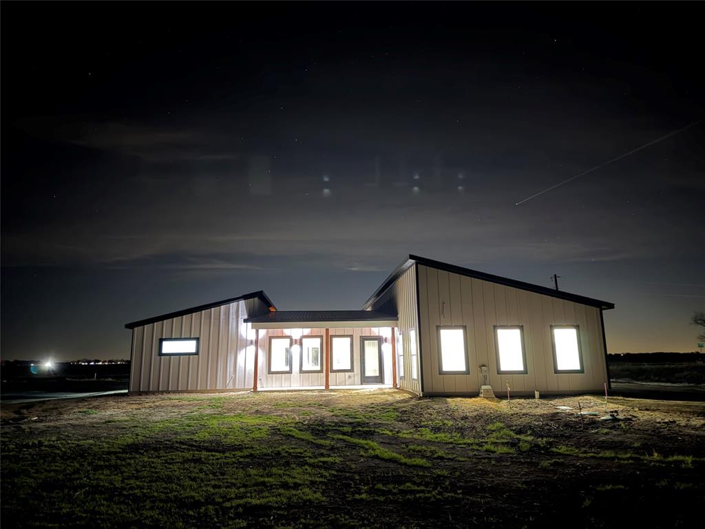 2091 Goodwyn Road Italy, TX 76651 - Photo 8 of 25