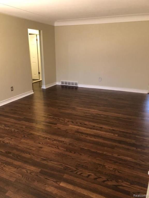 11069 Racine Road Warren, MI 48093 - Photo 6 of 19