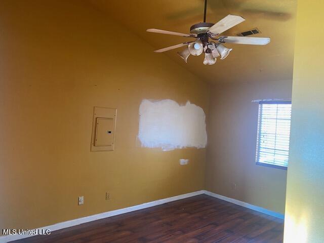 756 Dancey Cove Coldwater, MS 38618 - Photo 9 of 36 Master bed