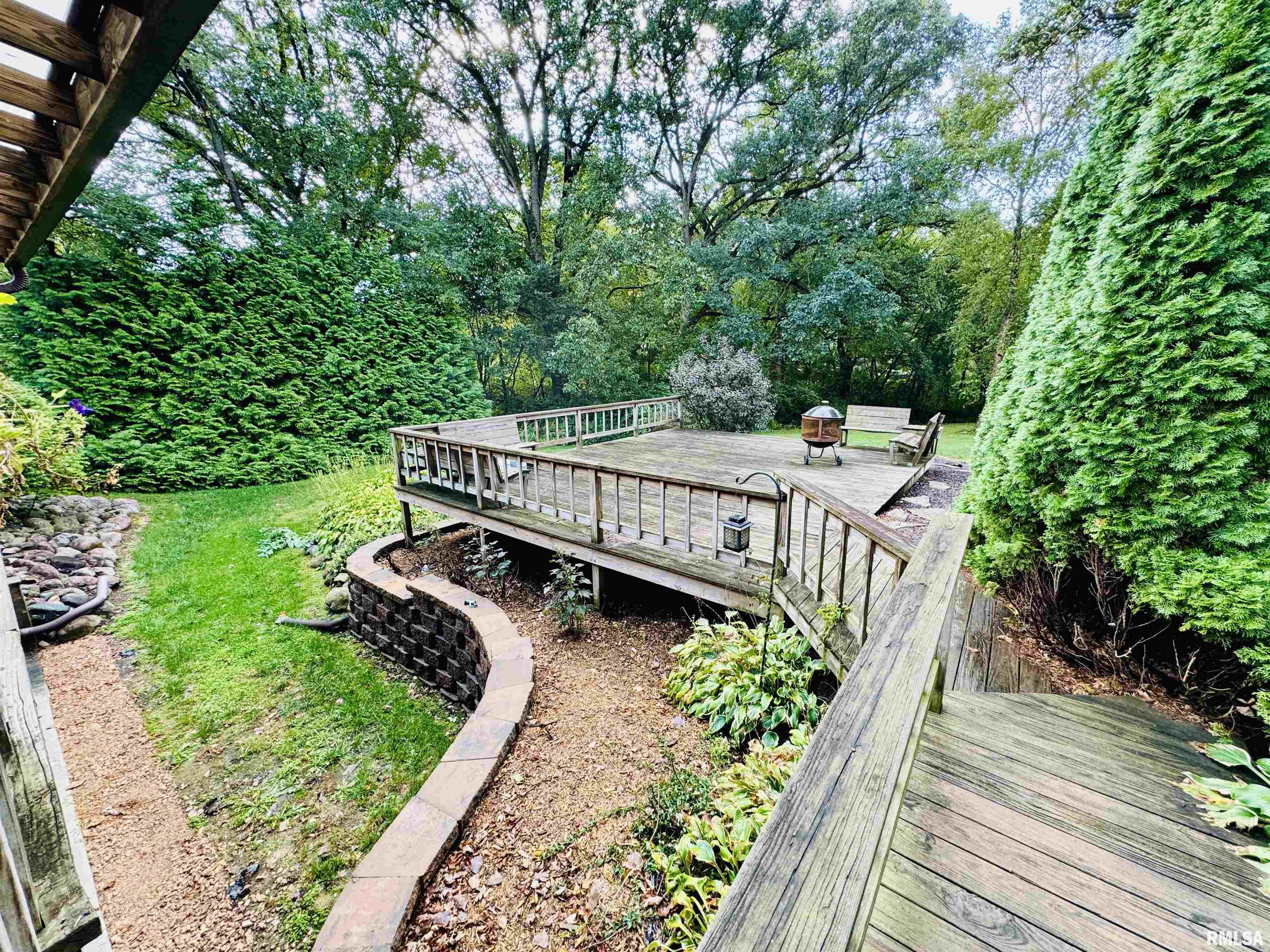 120 Lakeview Road East Galesburg, IL 61430 - Photo 7 of 53