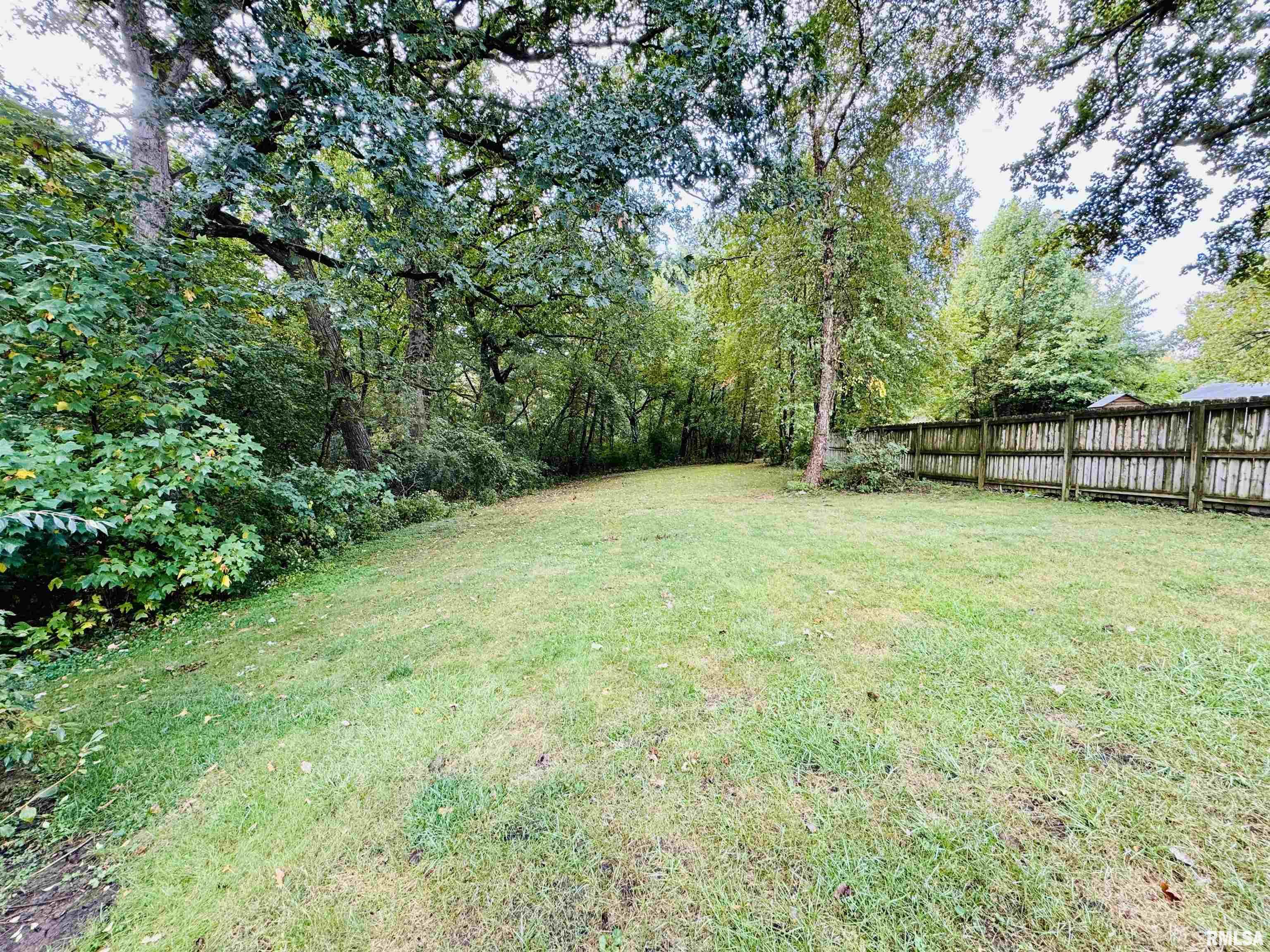 120 Lakeview Road East Galesburg, IL 61430 - Photo 9 of 53