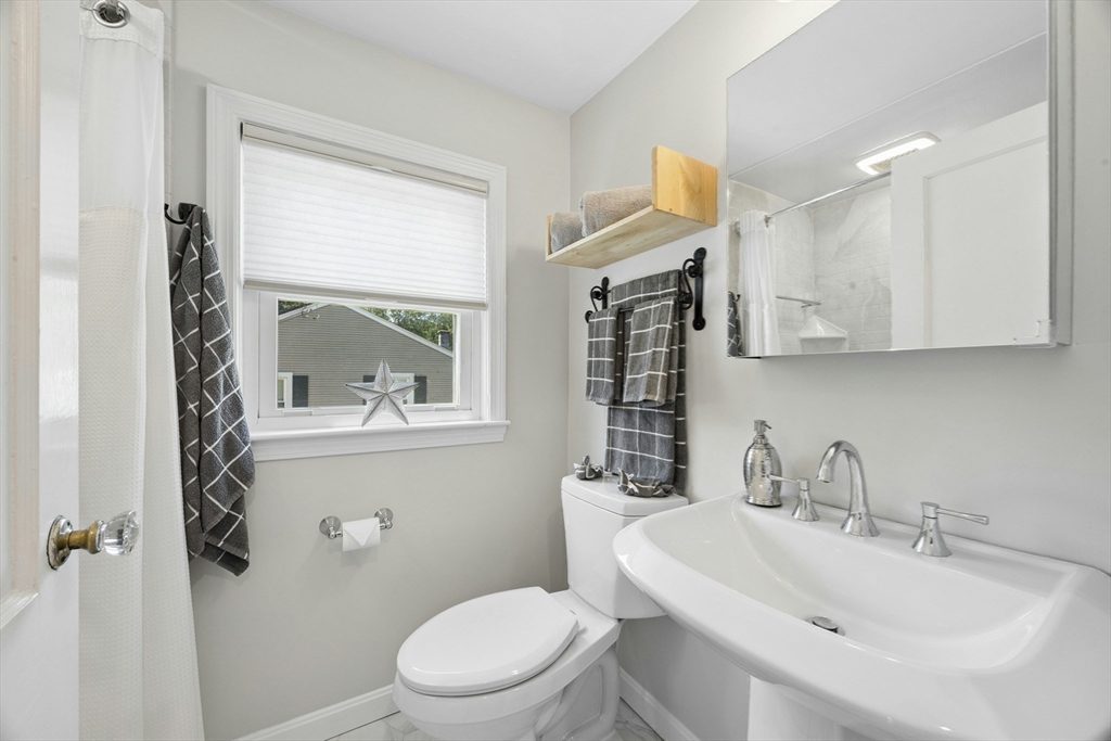 18 Proctor Road Chelmsford, MA 01824 - Photo 16 of 37 Gallery Image 16