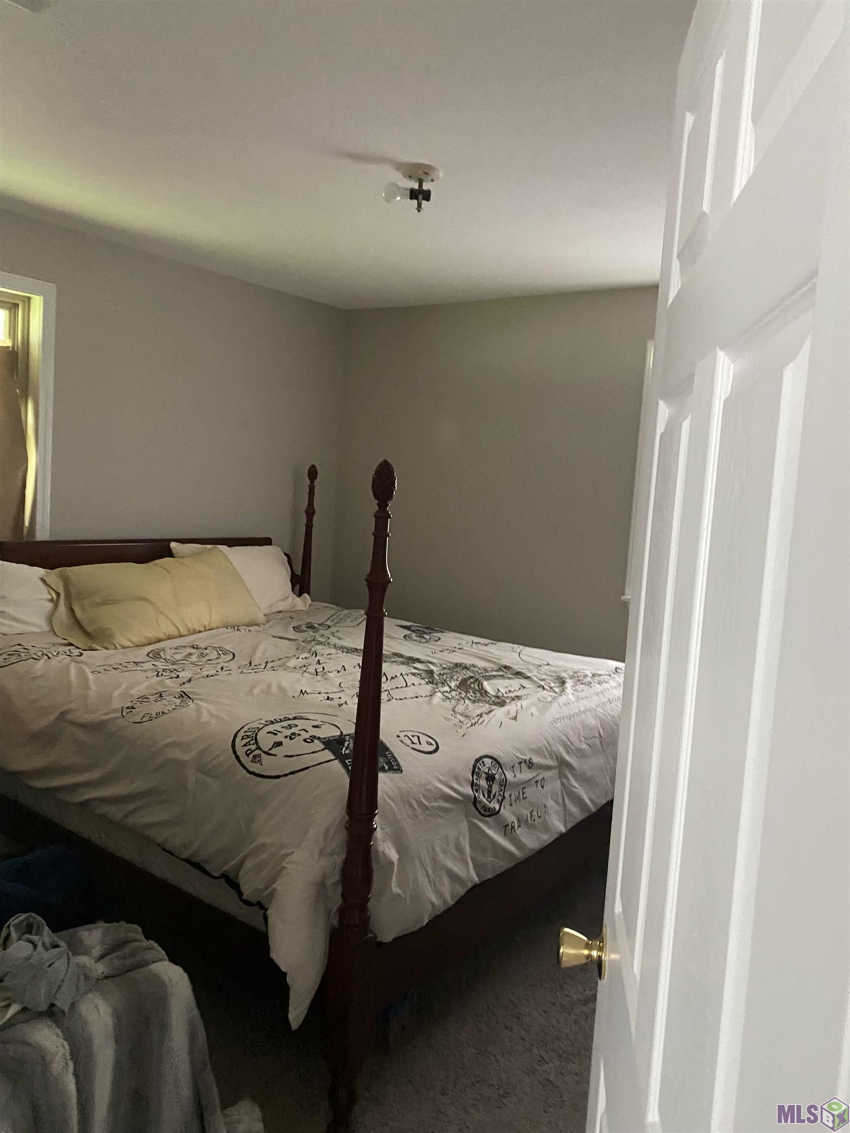 3822 Pasadena Drive Baton Rouge, LA 70814 - Photo 11 of 15 MASTER BEDROOM - MAIN HOME