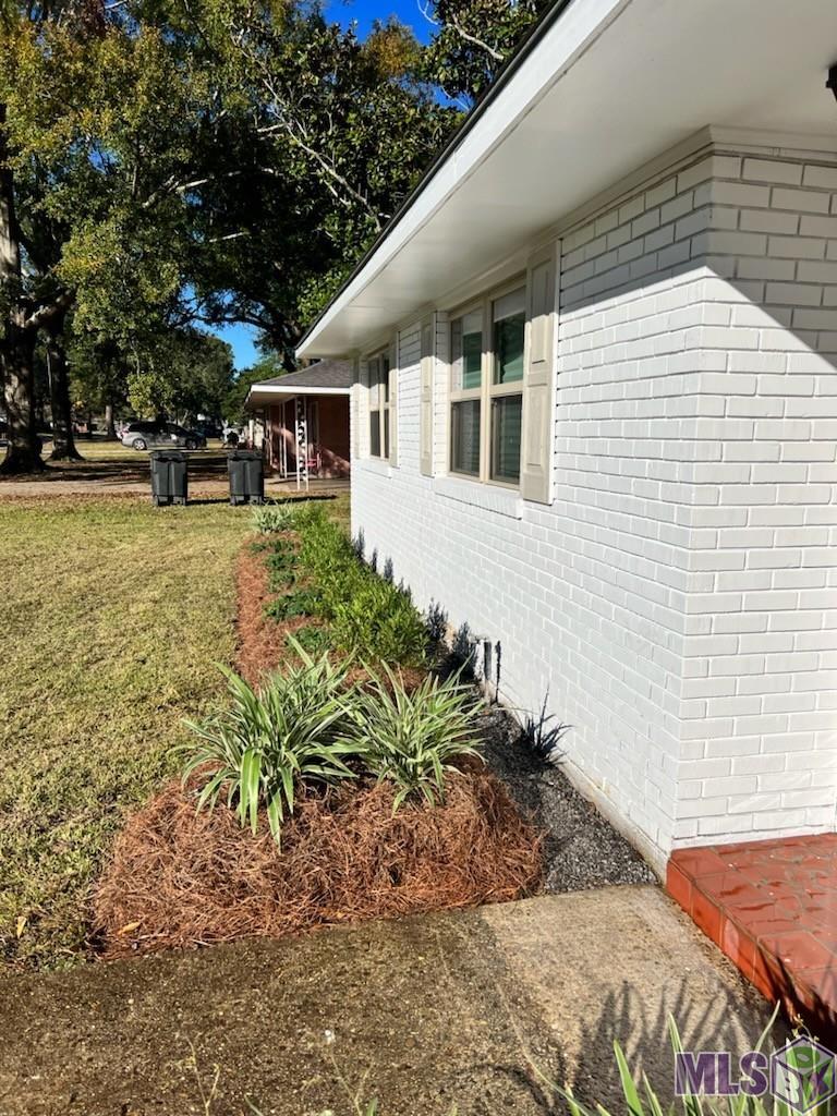 3822 Pasadena Drive Baton Rouge, LA 70814 - Photo 2 of 15 new landscaping