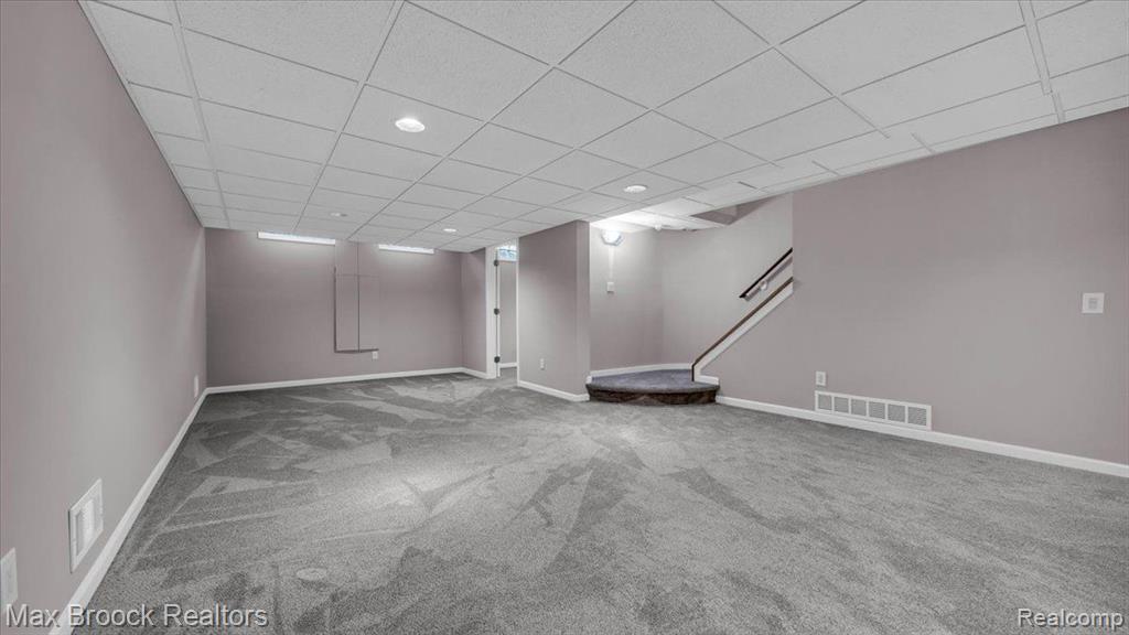 404 Shellbourne Drive Rochester Hills, MI 48309 - Photo 24 of 52