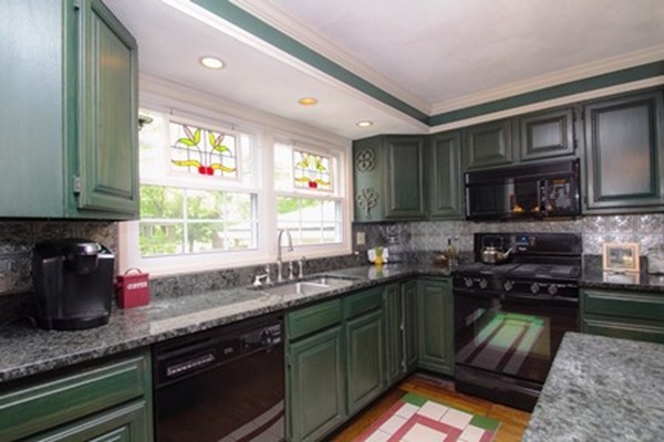 5 Ruping Drive Burlington, MA 01803 - Photo 3 of 30 Gallery Image 3