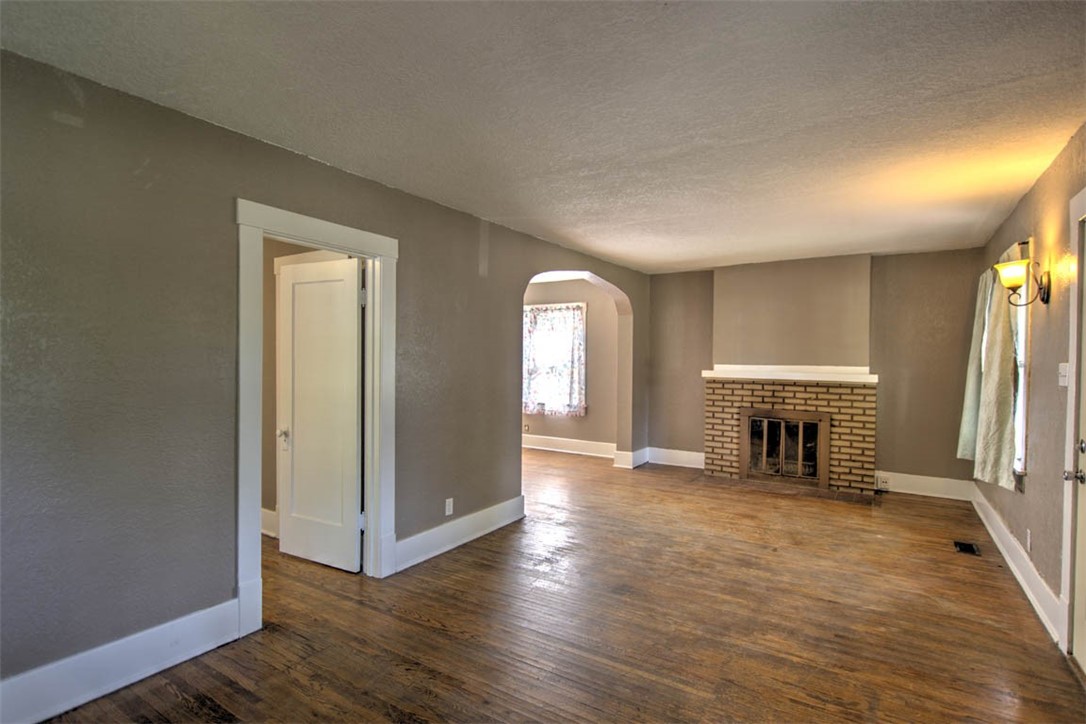 1336 Riverview Avenue Decatur, IL 62522 - Photo 4 of 22