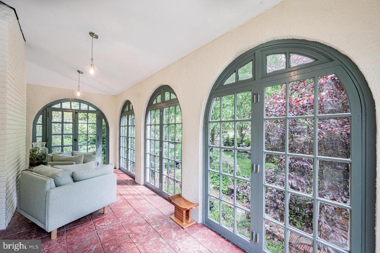 2244 Crest Road Baltimore, MD 21209 - Photo 3 of 54 a living room with furniture and a large window