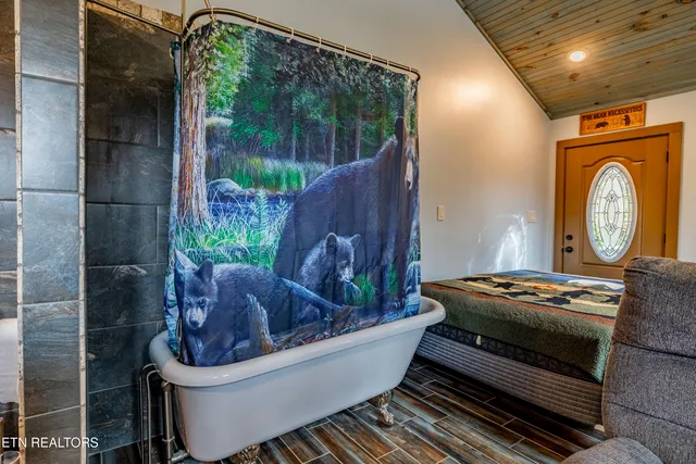 $349,999 | 5909 Old Walland Highway, Walland, TN 37886