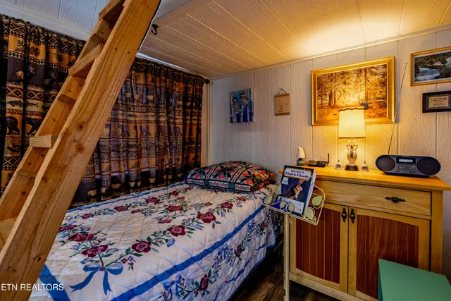 $349,999 | 5909 Old Walland Highway, Walland, TN 37886