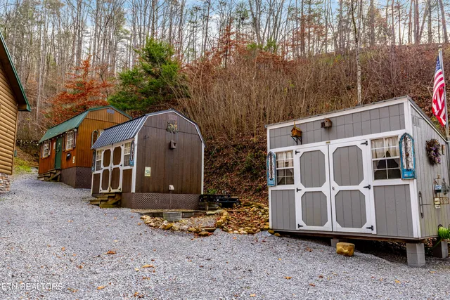 $349,999 | 5909 Old Walland Highway, Walland, TN 37886