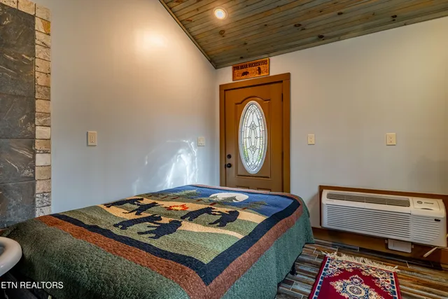 $349,999 | 5909 Old Walland Highway, Walland, TN 37886