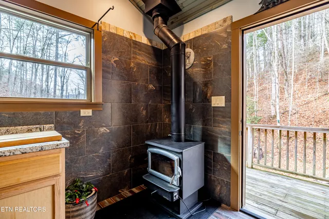 $349,999 | 5909 Old Walland Highway, Walland, TN 37886