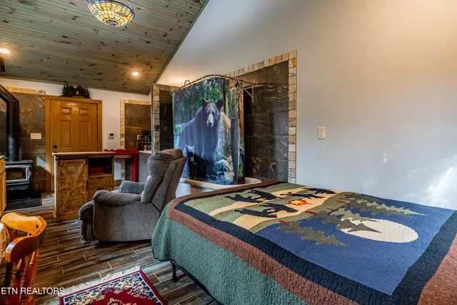 $349,999 | 5909 Old Walland Highway, Walland, TN 37886