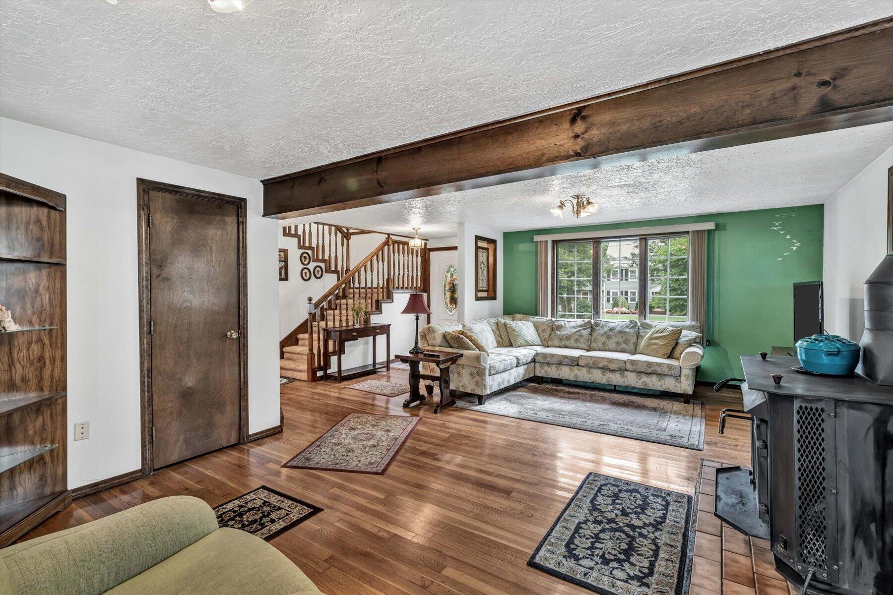 108 Mayflower Ridge Drive Wareham, MA 02571 - Photo 14 of 66 60-IMGP4878