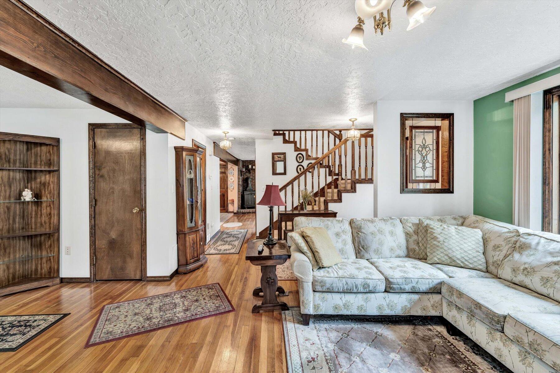 108 Mayflower Ridge Drive Wareham, MA 02571 - Photo 18 of 66 58-IMGP4872