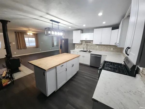 $289,000 | 5992 North 1100th Street West, Royal Center, IN 46978