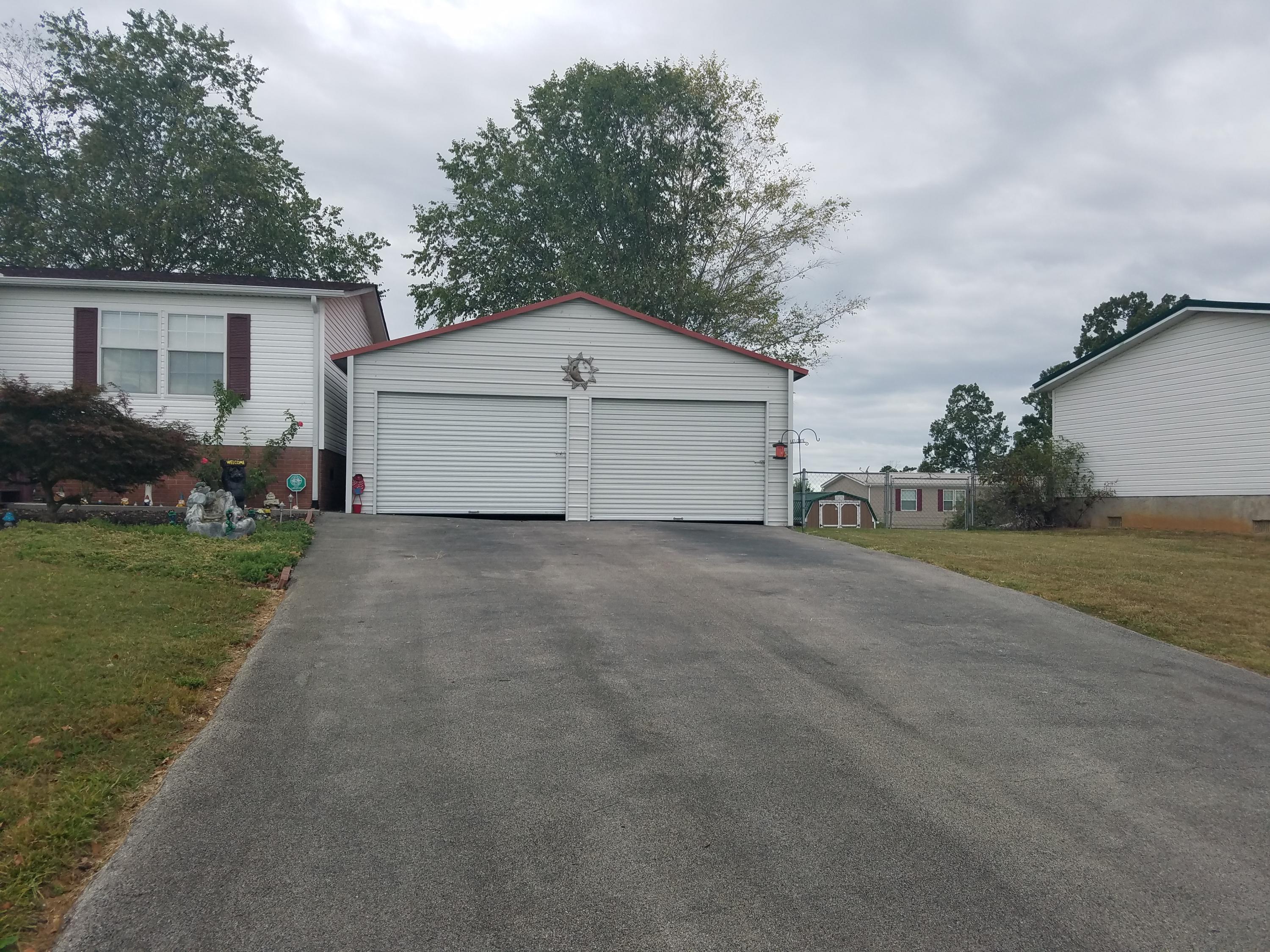 853 Bruner Road Strawberry Plains, TN 37871 - Photo 2 of 36 Garage