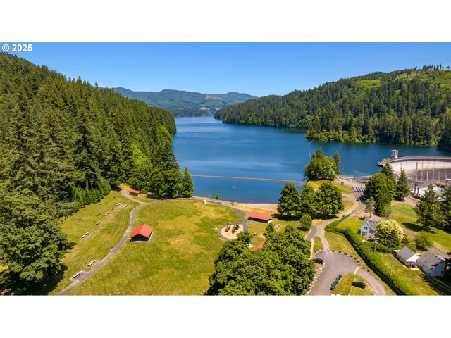 $860,000 | 5601 Lewis River Road, Ariel, WA 98603