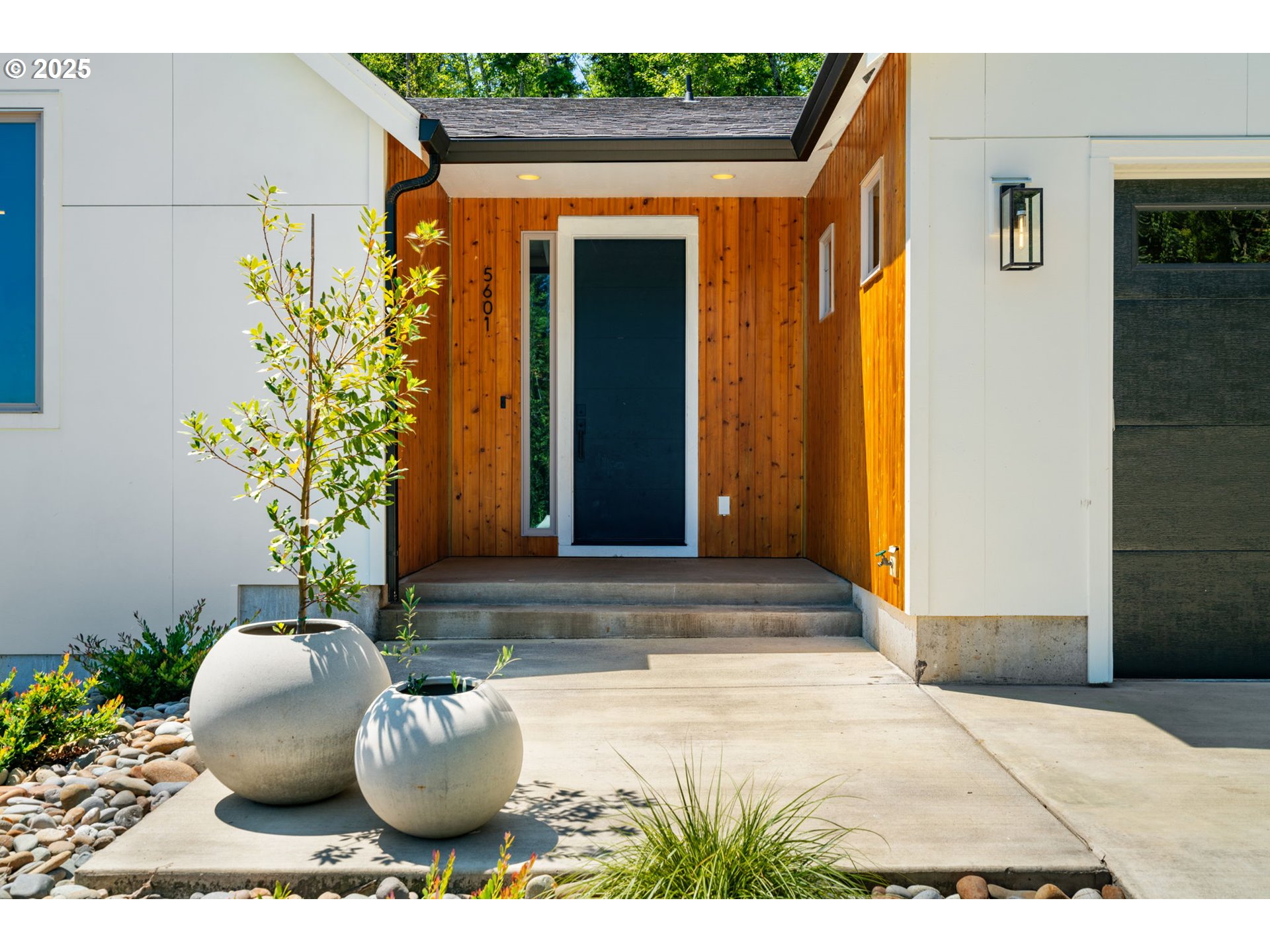 5601 Lewis River Road Ariel, WA 98603 - Photo 5 of 48 a view of a flower pot