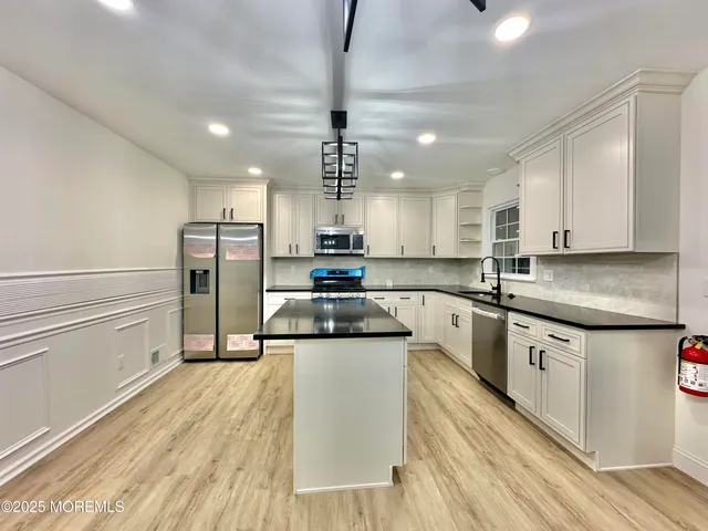 $539,000 | 1709 Commonwealth Boulevard, Toms River, NJ 08757