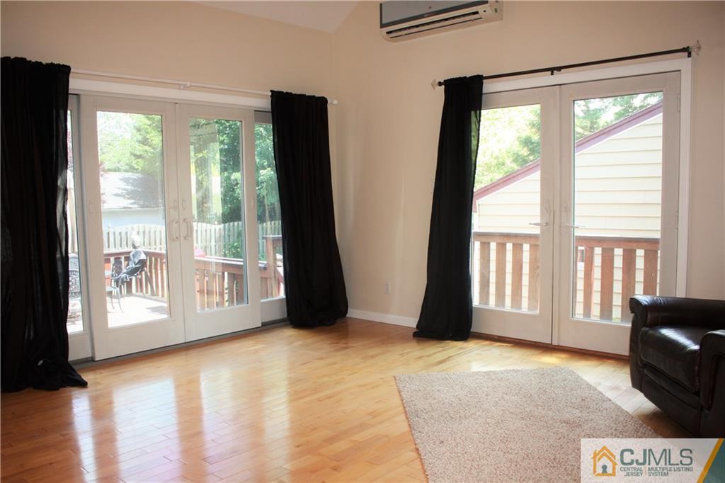 595 Old Post Road Edison, NJ 08817 - Photo 13 of 19 a view of an empty room with a window