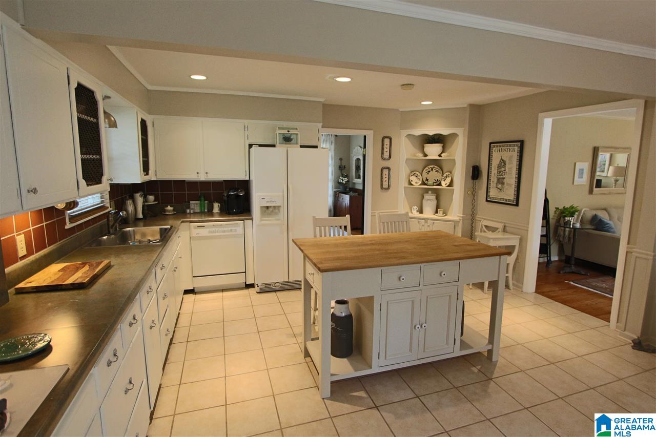 1753 Cornwall Road Birmingham, AL 35226 - Photo 24 of 36