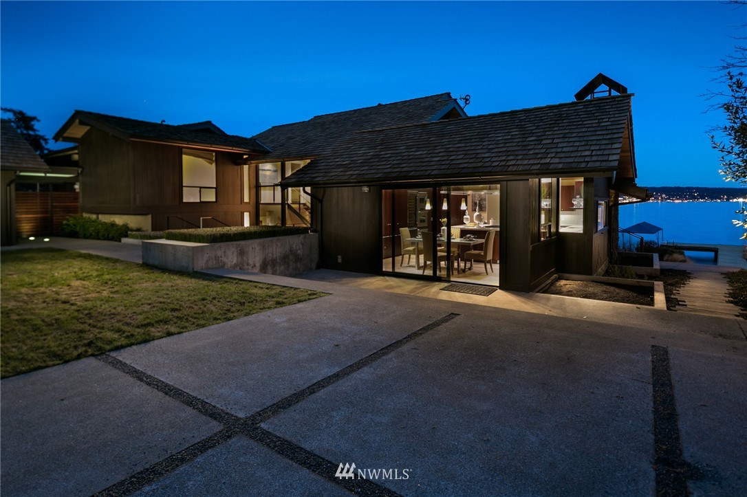 6663 Northeast Windermere Road Seattle, WA 98115 - Photo 4 of 22