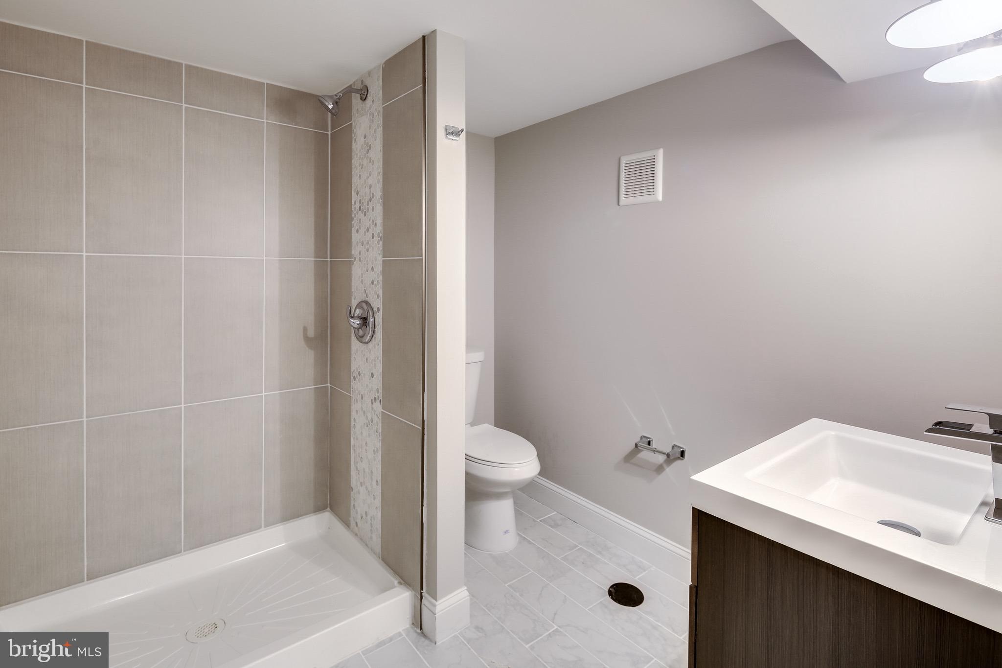 1526 Northwick Road Baltimore, MD 21218 - Photo 22 of 33