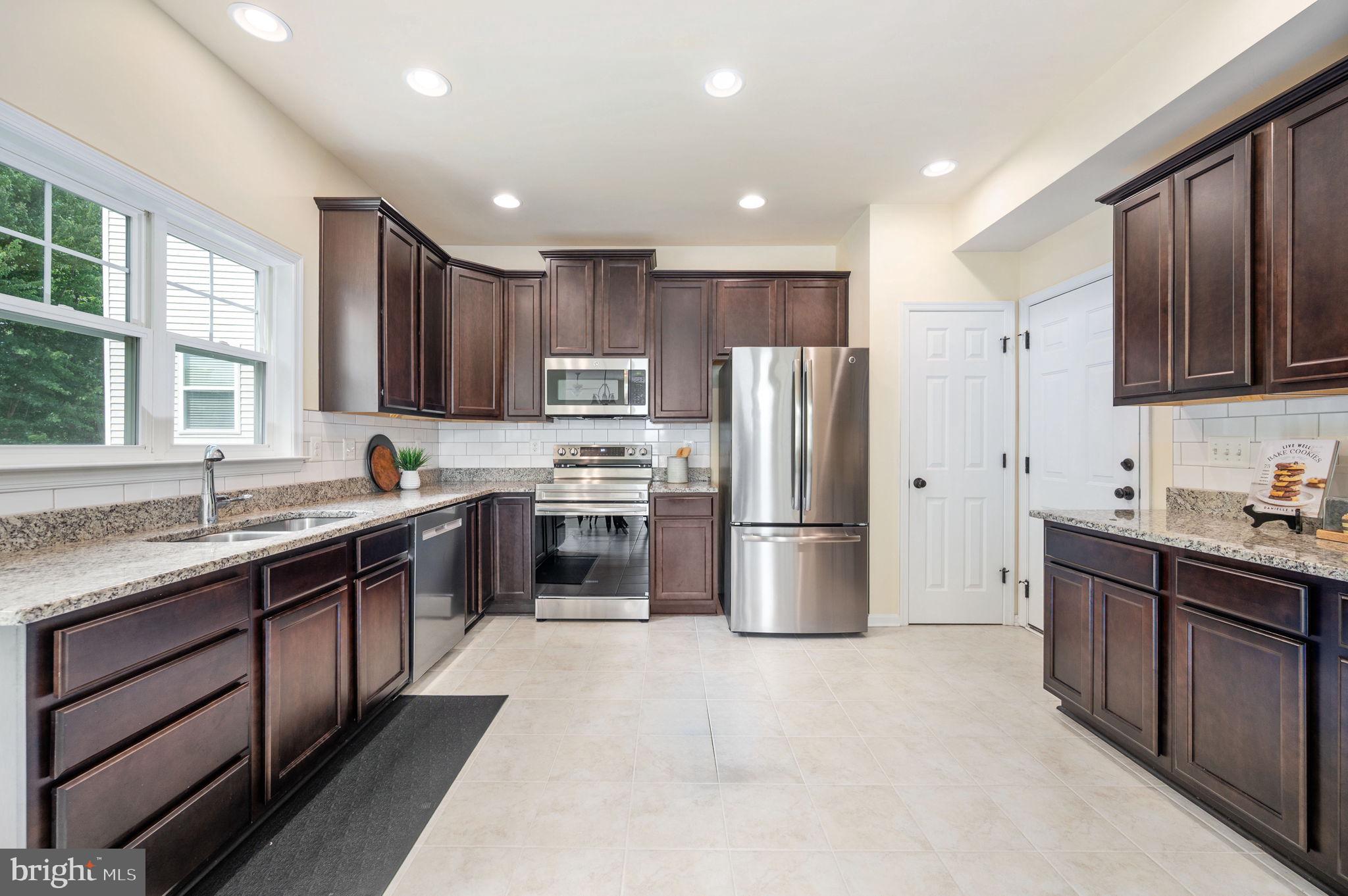 7323 Legacy Lane Ruther Glen, VA 22546 - Photo 23 of 85