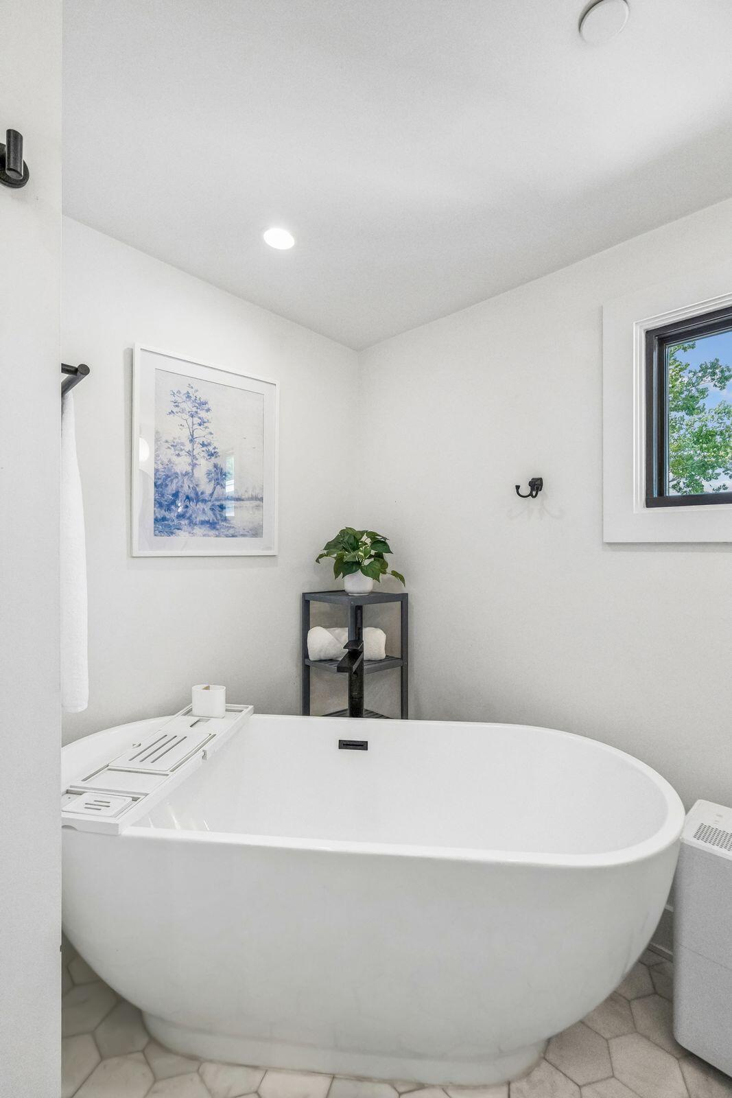 7 Carrere Court Charleston, SC 29403 - Photo 36 of 56 Primary Bath