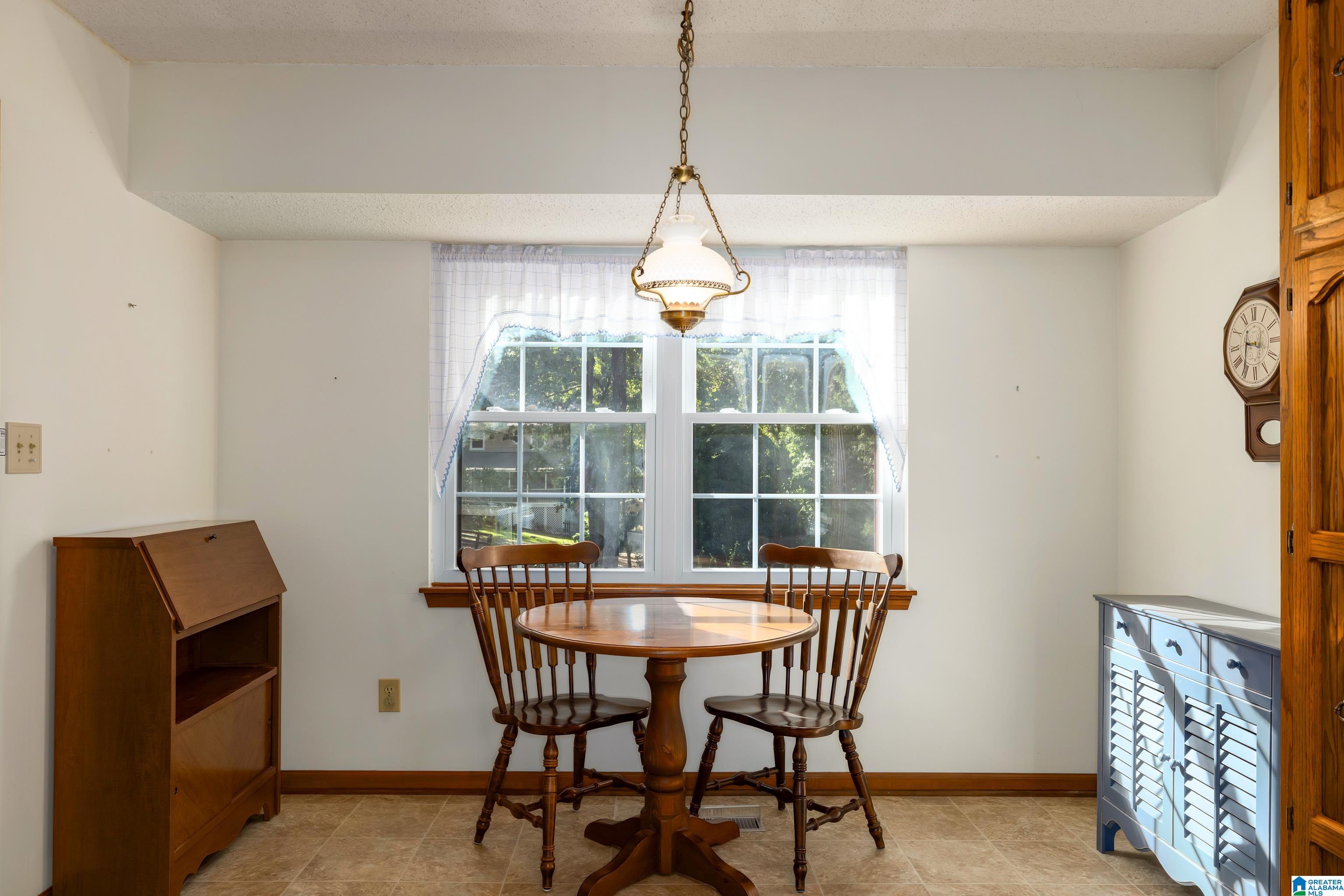1441 Cross Path Drive Alabaster, AL 35007 - Photo 14 of 35