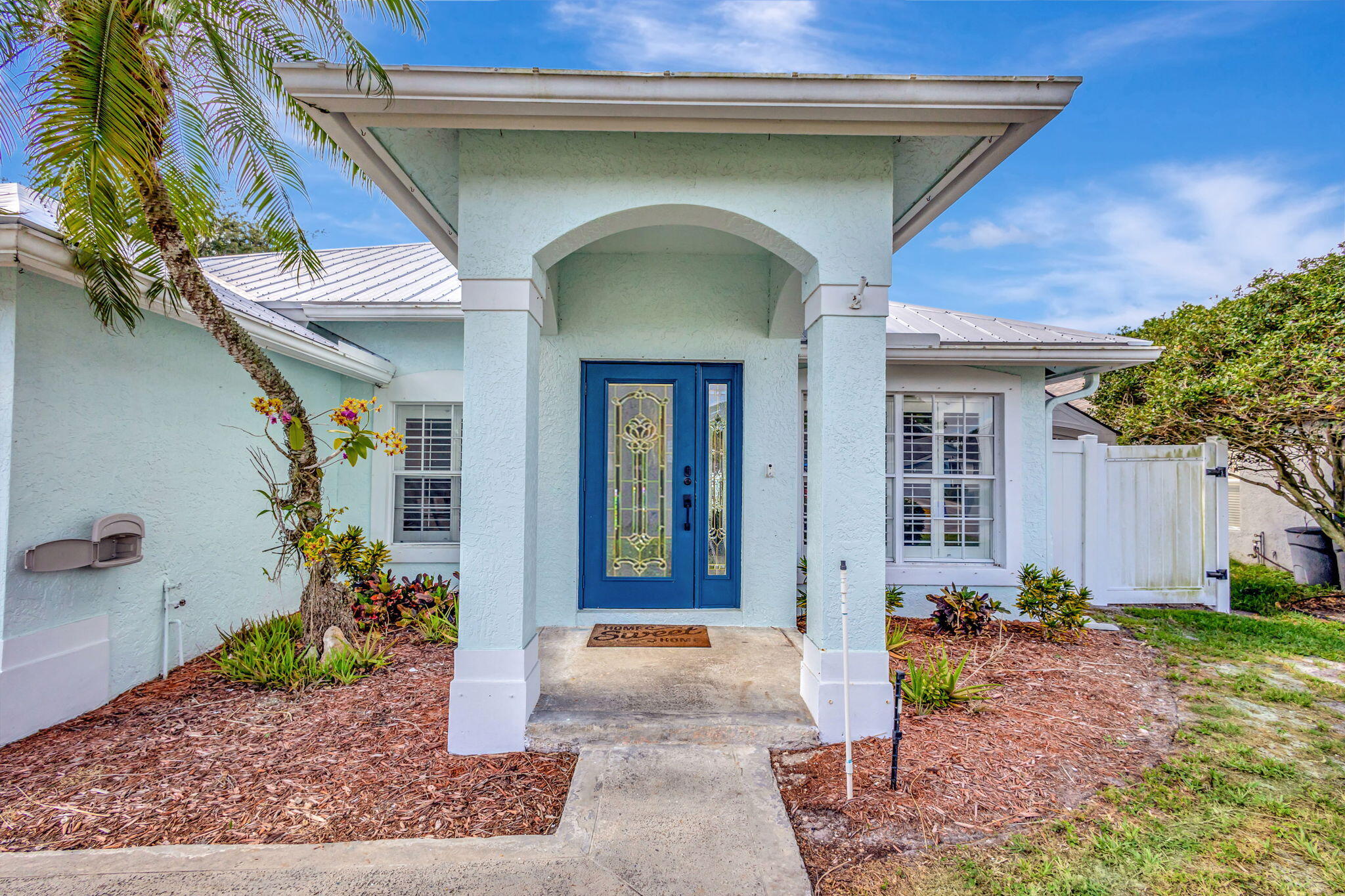 6454 Foster Street Jupiter, FL 33458 - Photo 12 of 51 Entrance
